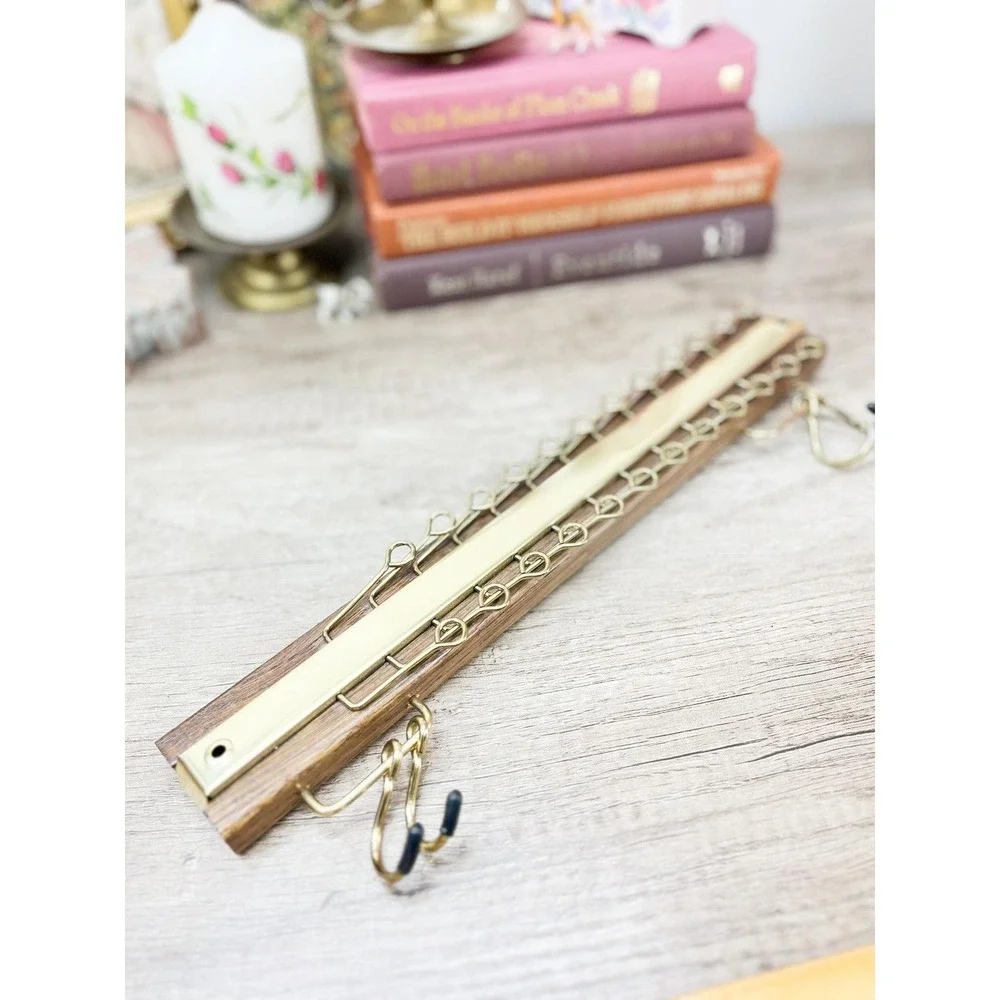 Vintage Wooden Tie Rack: 24 Pegs/Hooks Jewelry Display